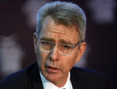 Τζ. Πάιατ: «Υπάρχει μια φανταστική ευκαιρία να βγει η Ελλάδα από την κρίση»